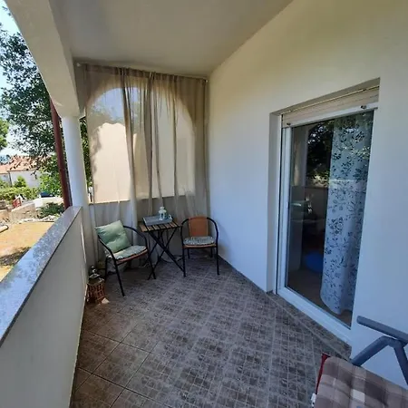 Apartmani Darko Kornic Exterior photo